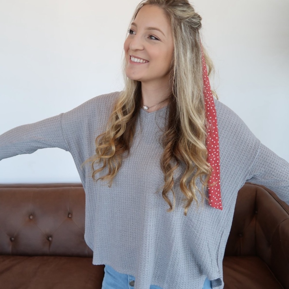 NWT mod ref light gray waffle knit sweater